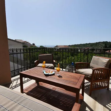 Quaint In With Pool Villa Murter